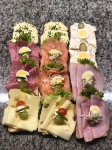 Jourgebäck, Brötchen & Aufstriche