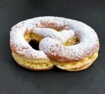 Krapfenbrezel gefüllt