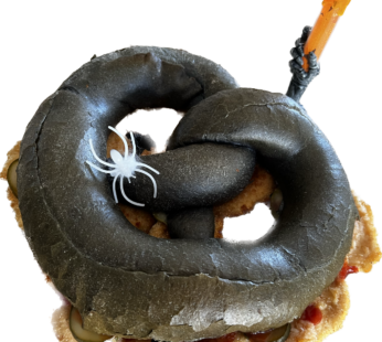 1 kg Halloween Schnitzelbrezen Ab 16.10. bis 31.10.